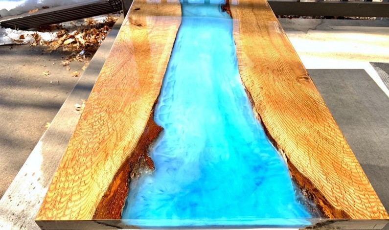 Epoxidový stôl dokáže do vášho interiéru priniesť krásu Amazonky v pralese
