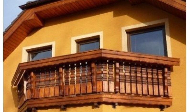 Drevené balkóny sú estetické i praktické
