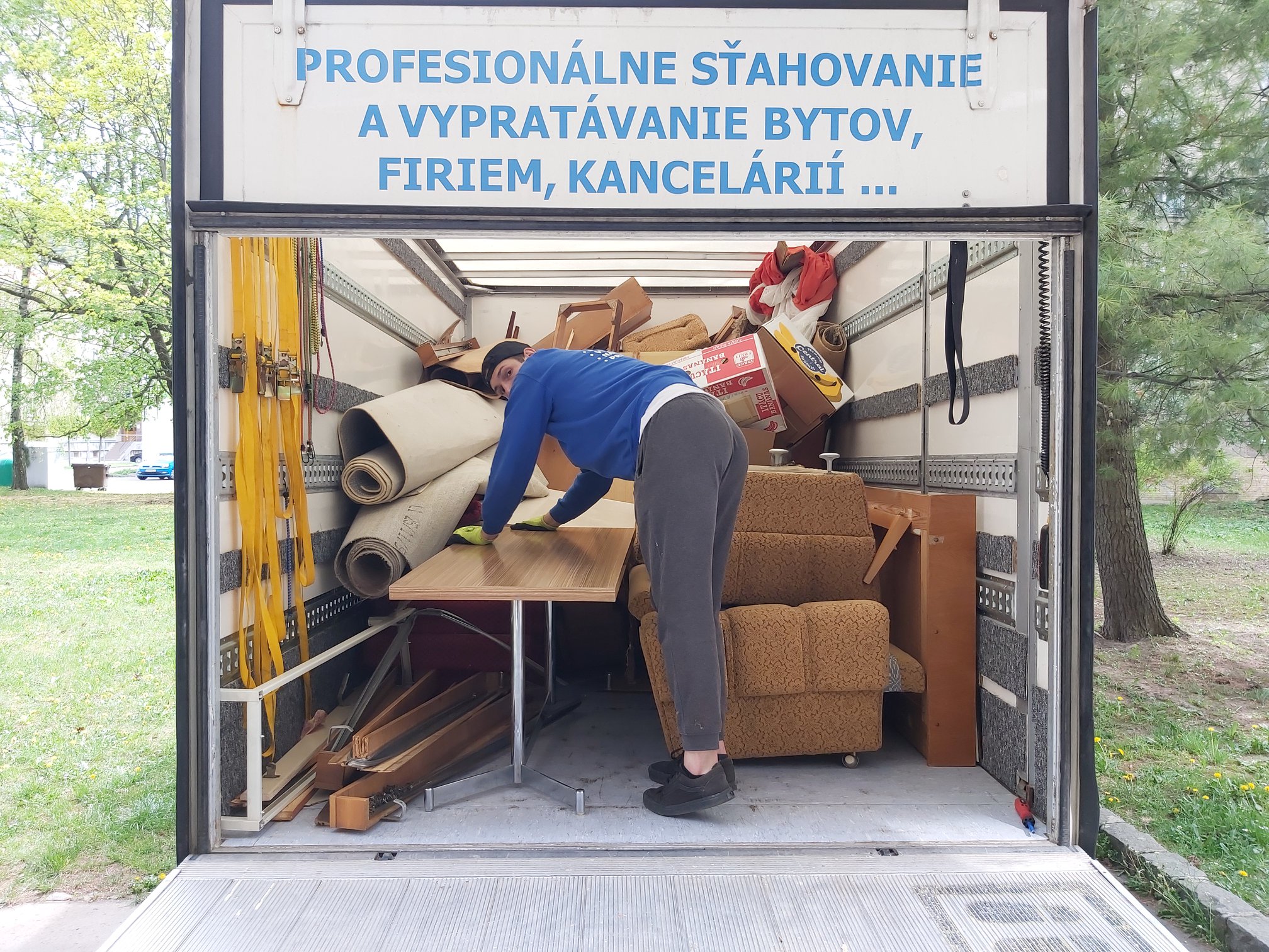 Ako sa efektívne zbaviť starého nábytku?